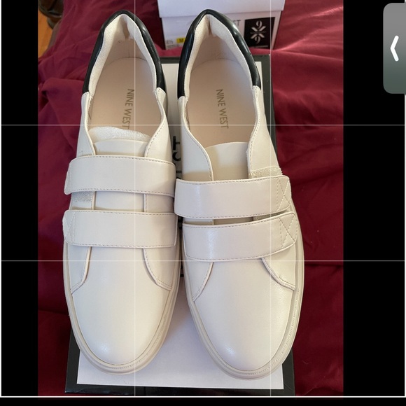 NINE WEST SNEAKER - Picture 1 of 2